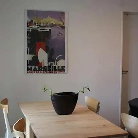 Bienvenus A Rouge Apartment Marseille